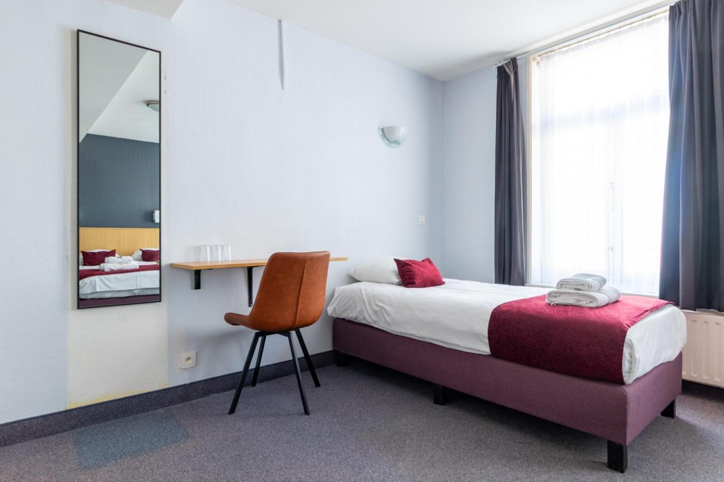 Hotel Montovani Bruges Exterior photo